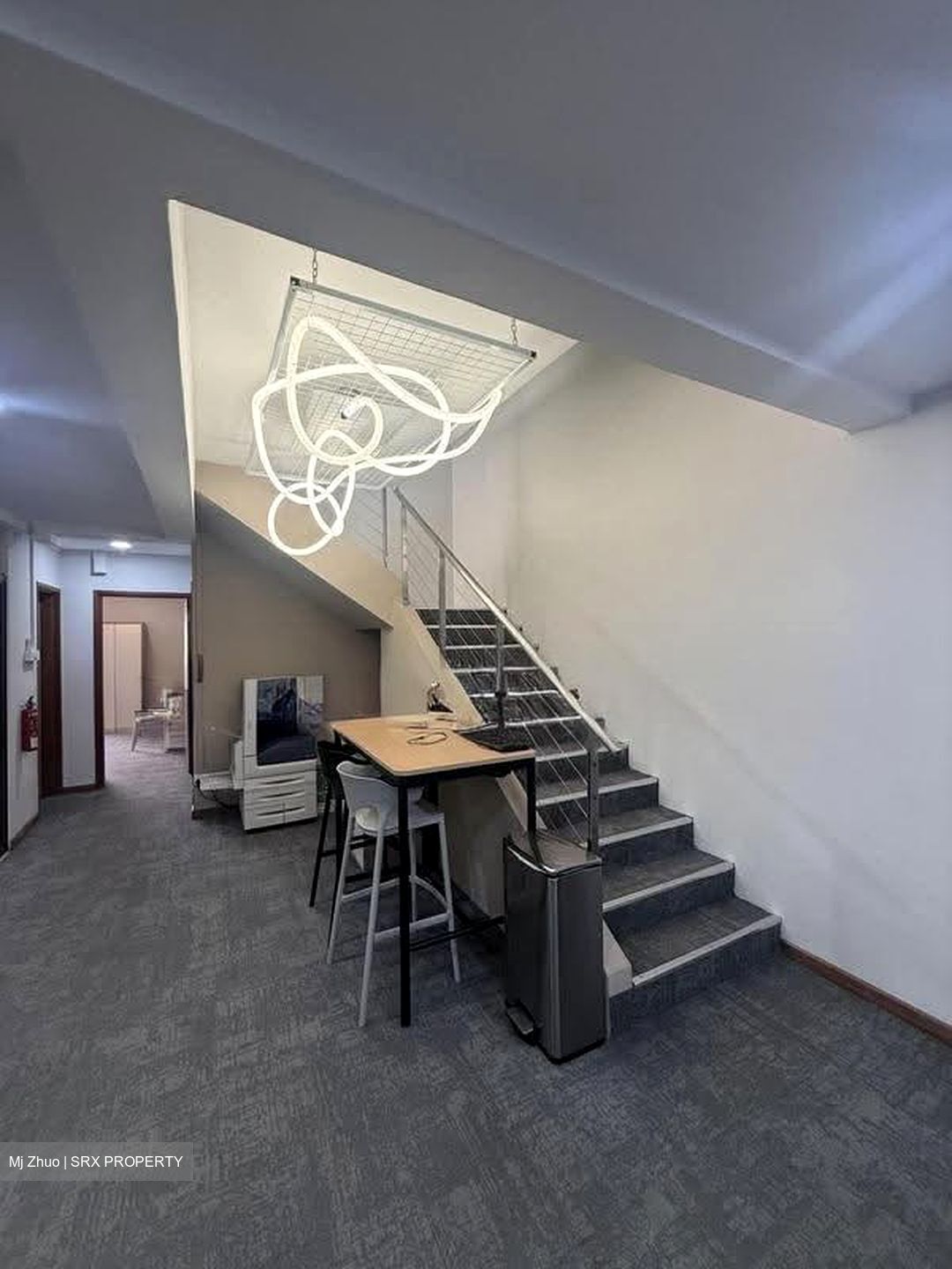 Beach Road (D7), Office #608441451